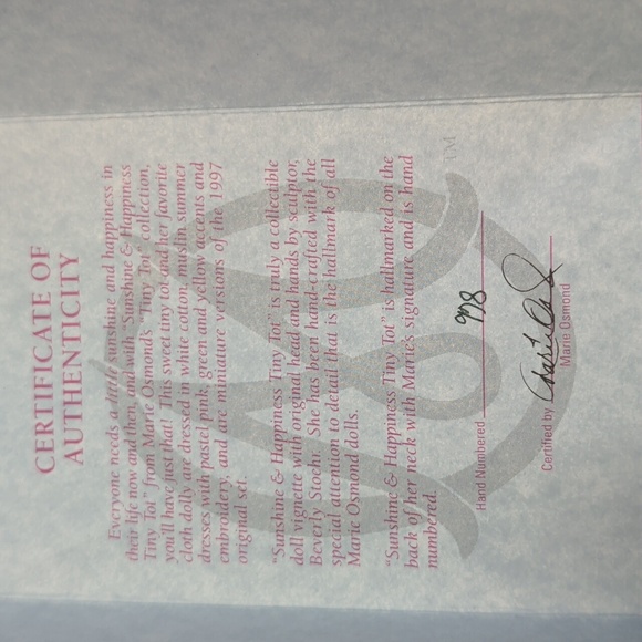 Marie Osmonds Sunshine And Happiness Collectible Doll - Picture 4 of 10